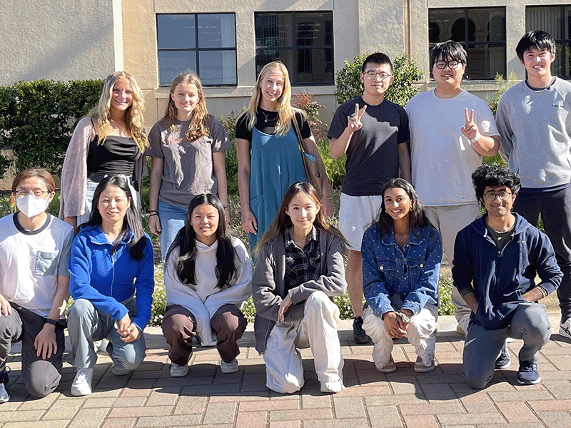 Professor Lang Chen and his students 