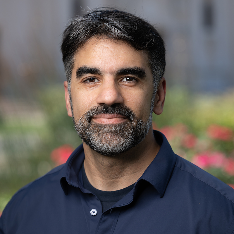 Mehdi Ahmadi headshot