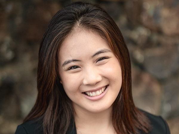 Megan Baldemor headshot