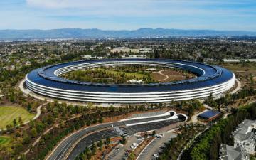Apple Park headquarters in Cupertino, California (Unsplash_Carles Rabada)