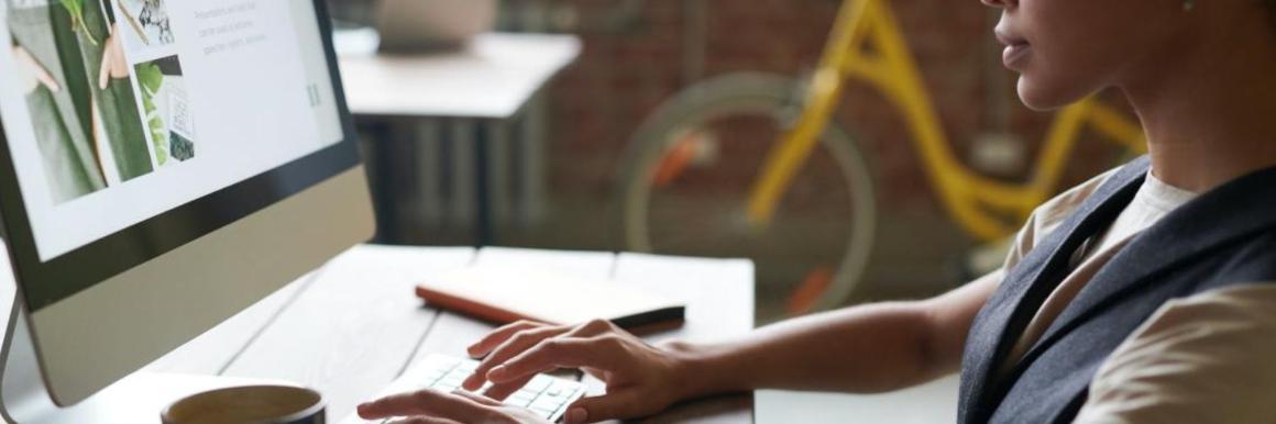 Student Leadership Banner - student at laptop 