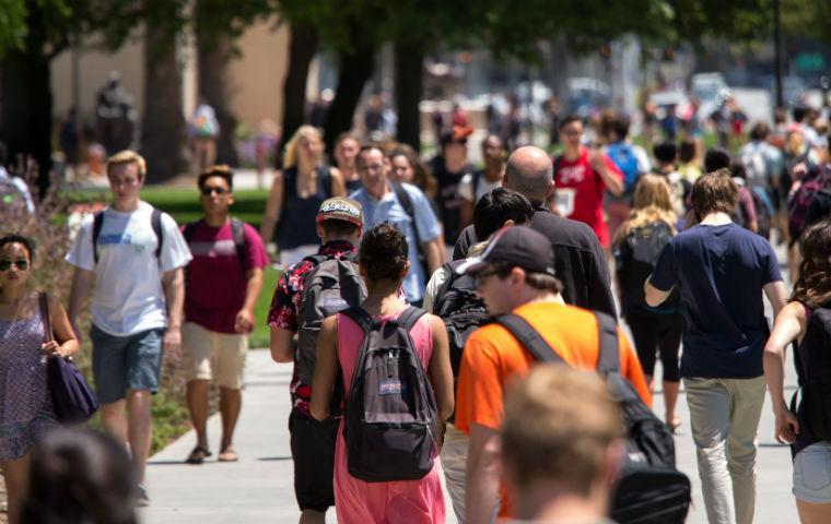 SCU Students image link to story