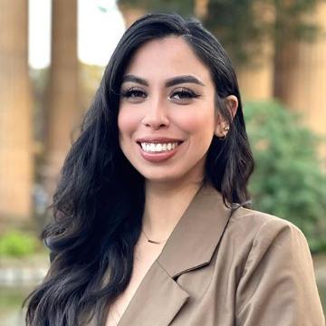 2022 Fulbright Winner Michele Canny