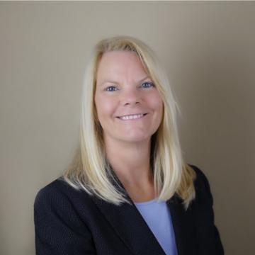 Donna Bell headshot image