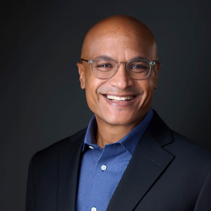 Headshot of Leo Olebe, participant in the Black Corporate Board Readiness (BCBR) Cohort 16 program at Santa Clara University’s Leavey School of Business.