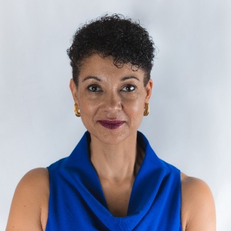 Headshot Shellye Archambeau