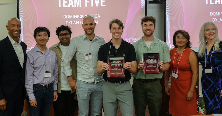 Santa Clara Leavey MSBA students are winners of the Analytics Showdown 