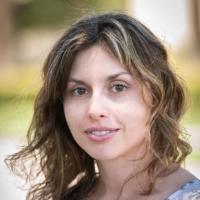 Evening MBA alumna Adams, Alina - MBA 13