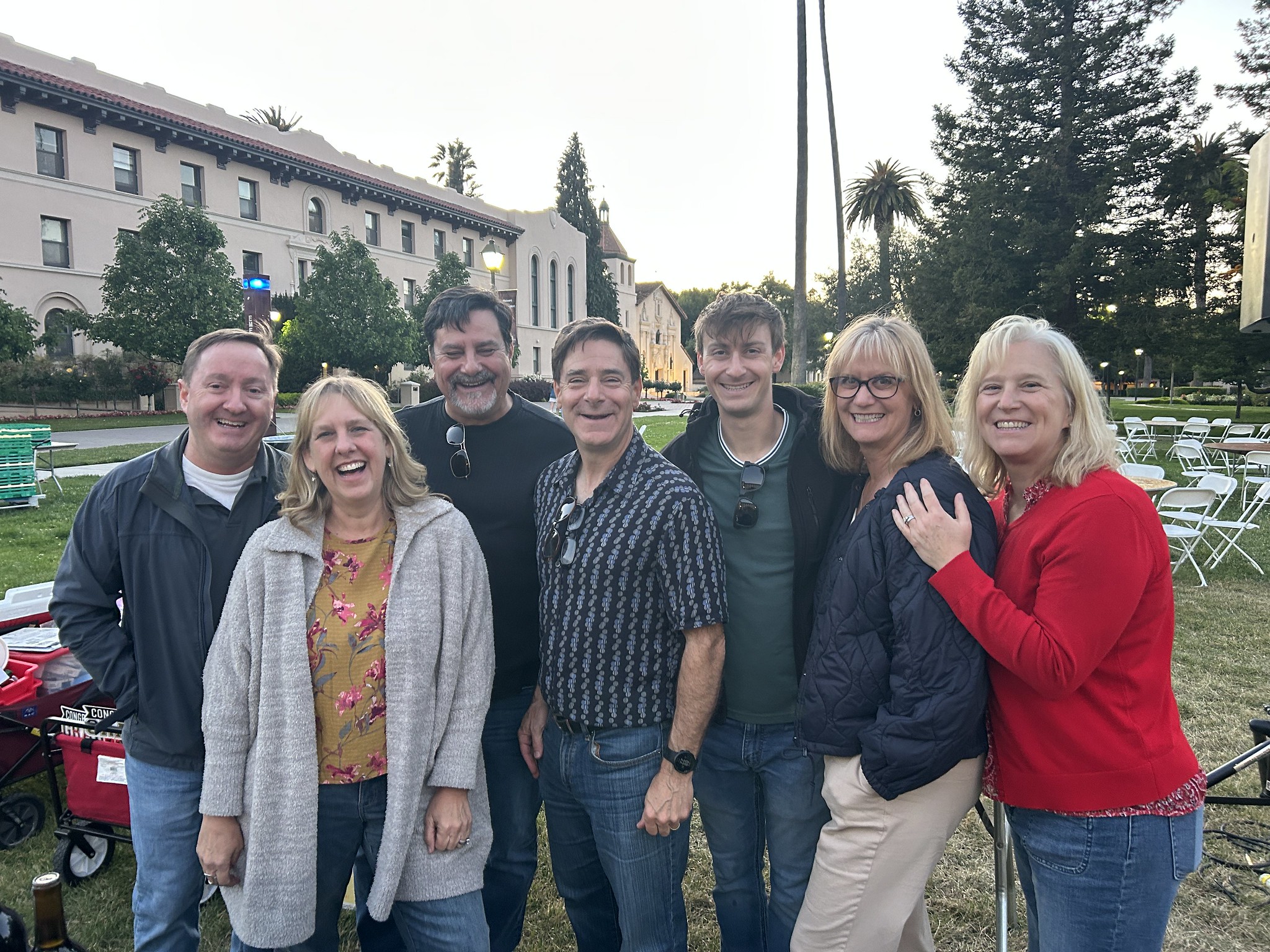 Peninsula Alumni on SCU Campus