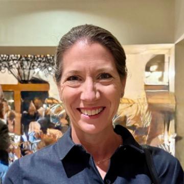 Square headshot of Krissy Grey