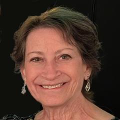 Vicki Pope Headshot (small for website welcome)