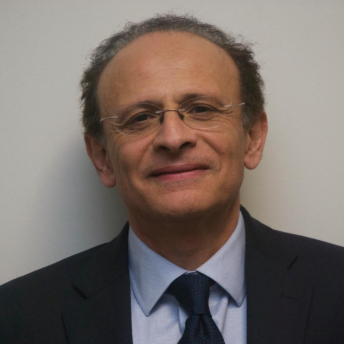 Aria Amirbahman headshot 