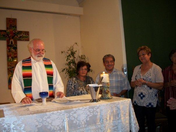 Jesuit celebrating mass link to California Province