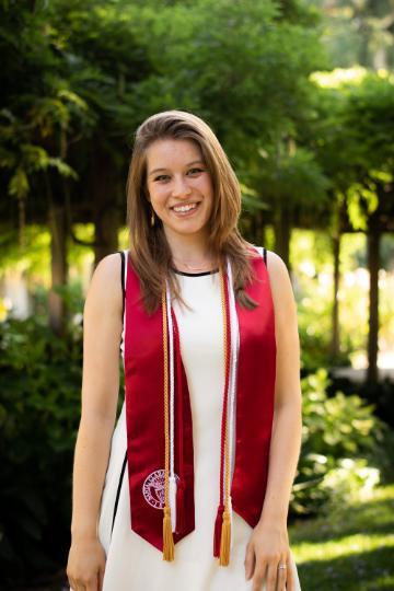 Delaney Gray headshot