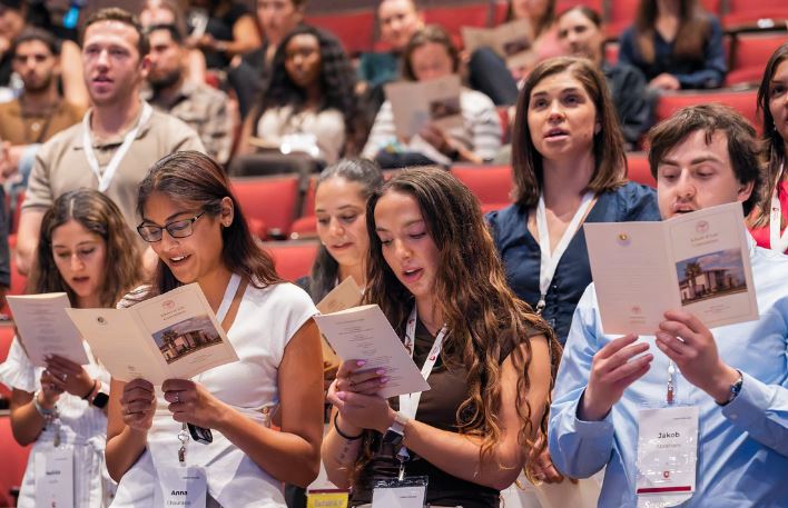 Students Reading Oath Convocation